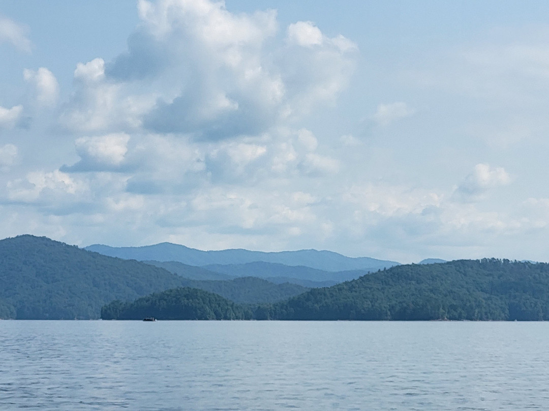 Jocassee Lake Tours-Salem必去景点