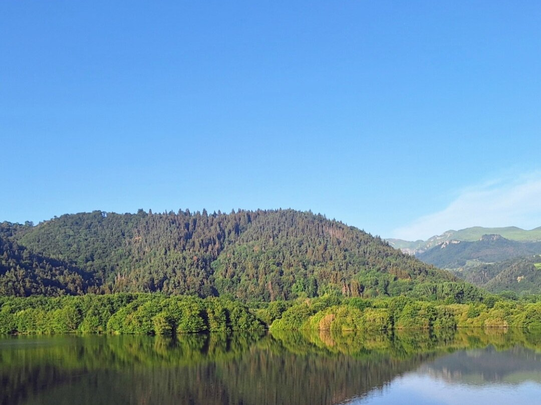 Le Lac Chambon-Chambon-sur-Lac必去景点
