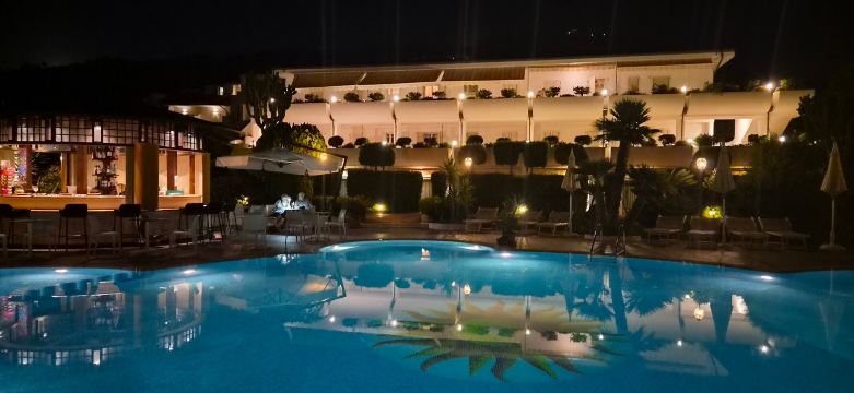 第勒尼安海酒店-旅行者