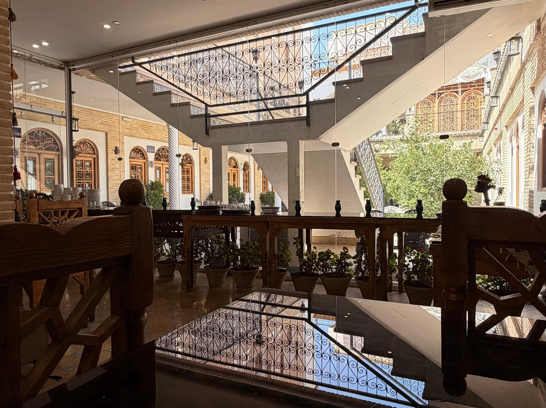 Sohrevardi Traditional Hotel主图