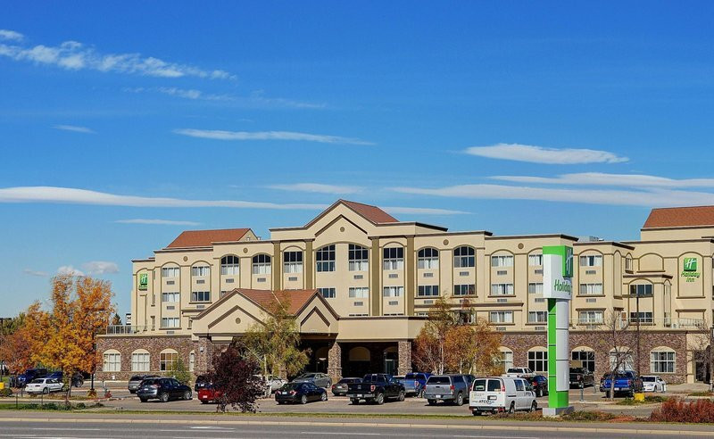 Holiday Inn 莱斯布里奇主图