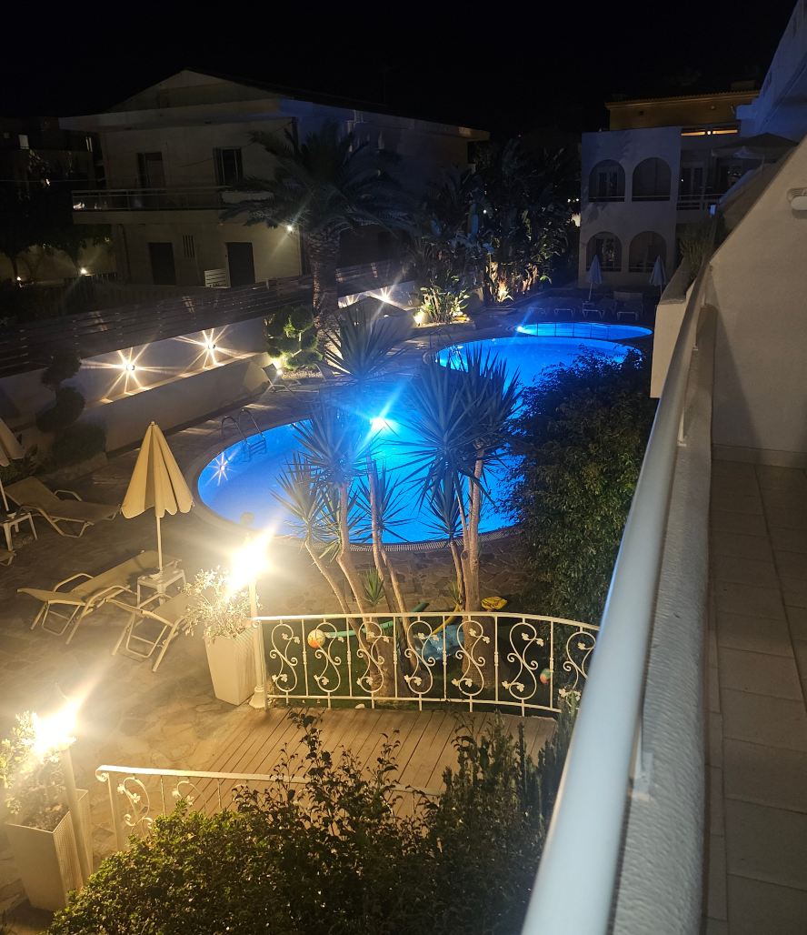 阿克斯酒店-旅行者