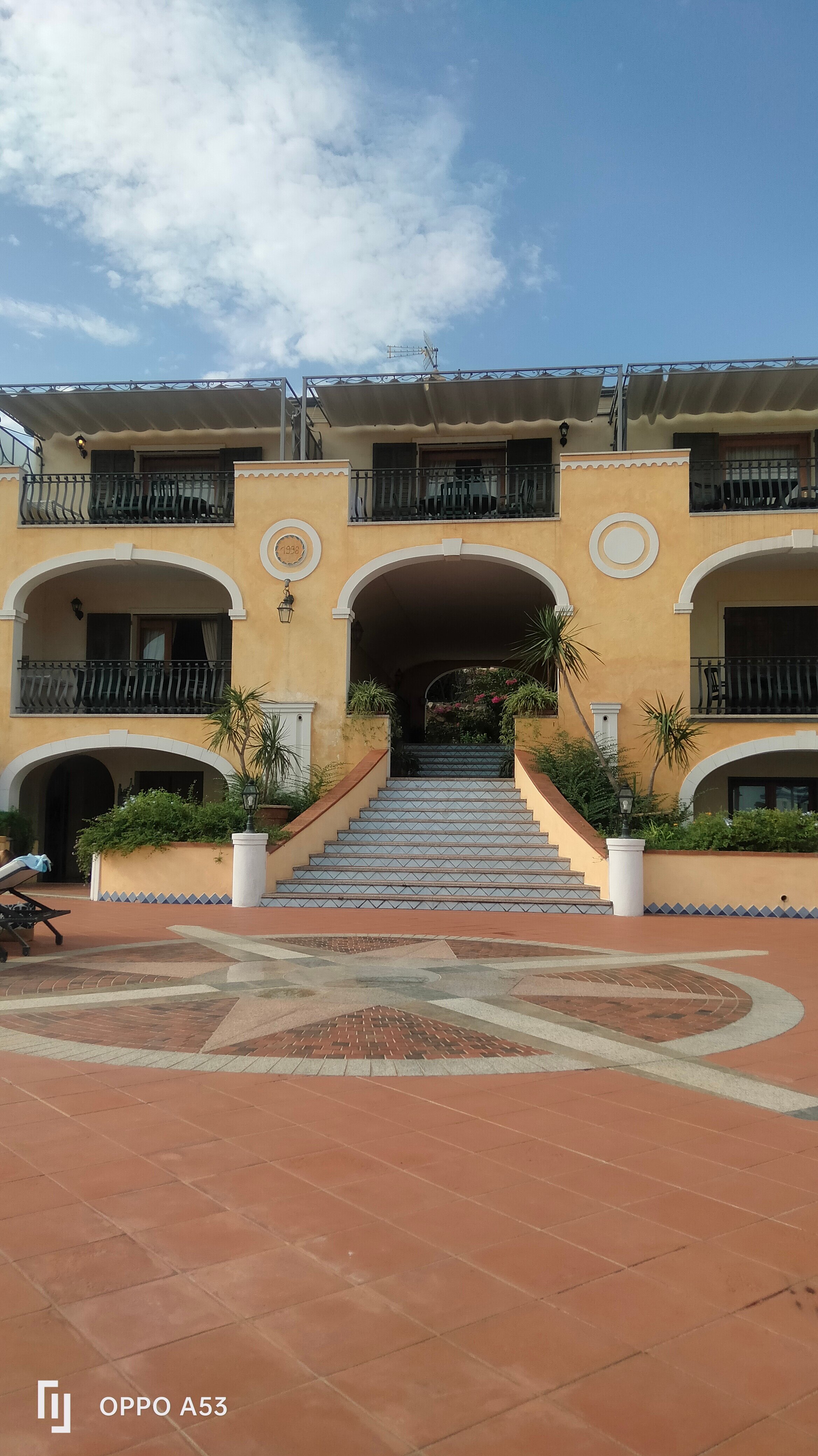 里瓦阿祖拉公寓式酒店-旅行者