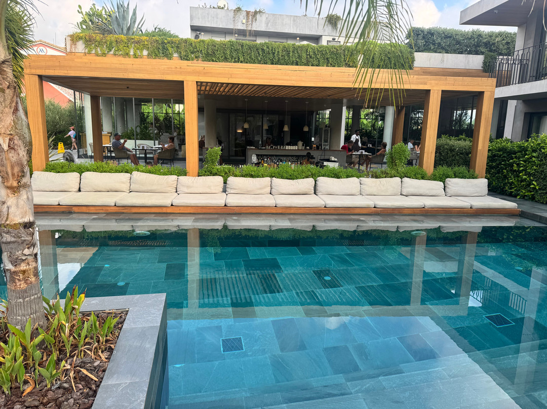 康缇希纳 SPA 套房酒店主图