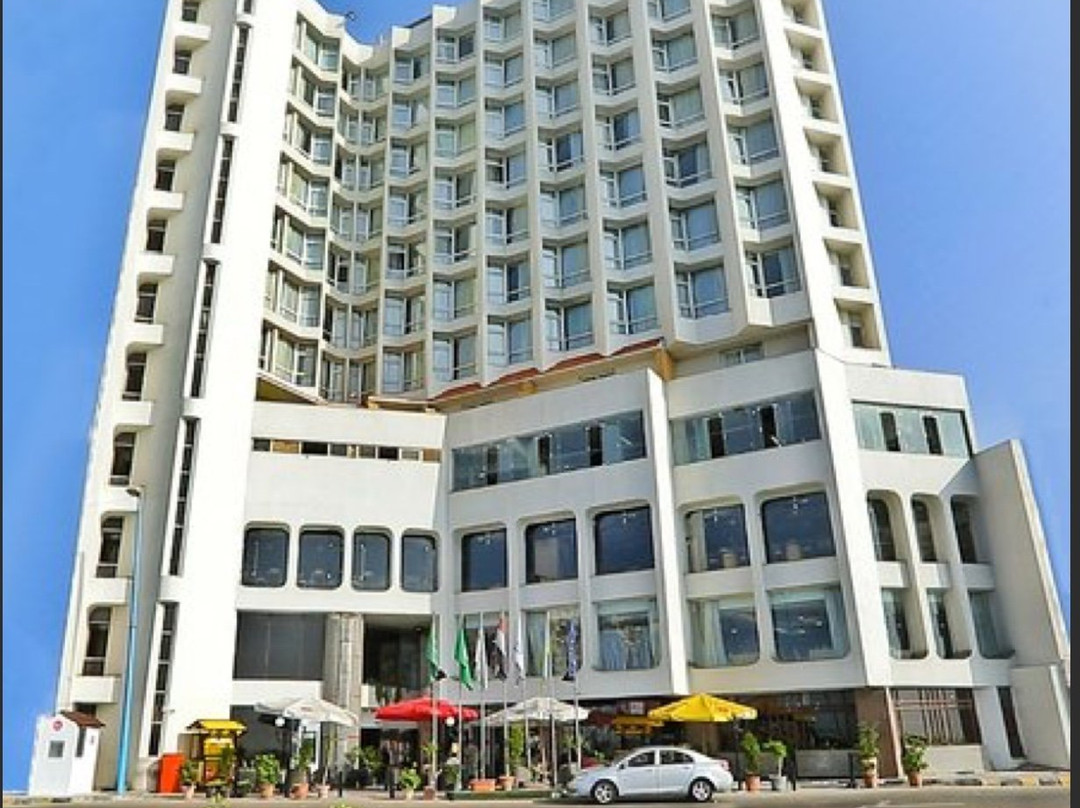 亚历山大浪漫克尼奇酒店主图