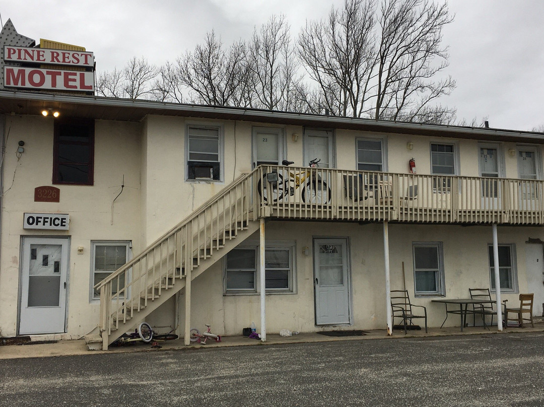 Pine Rest Motel