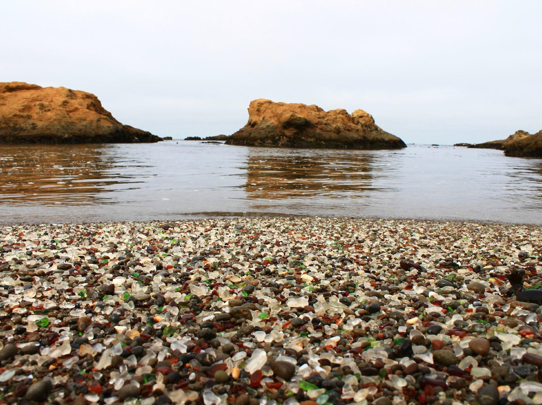 Glass Beach景点图片