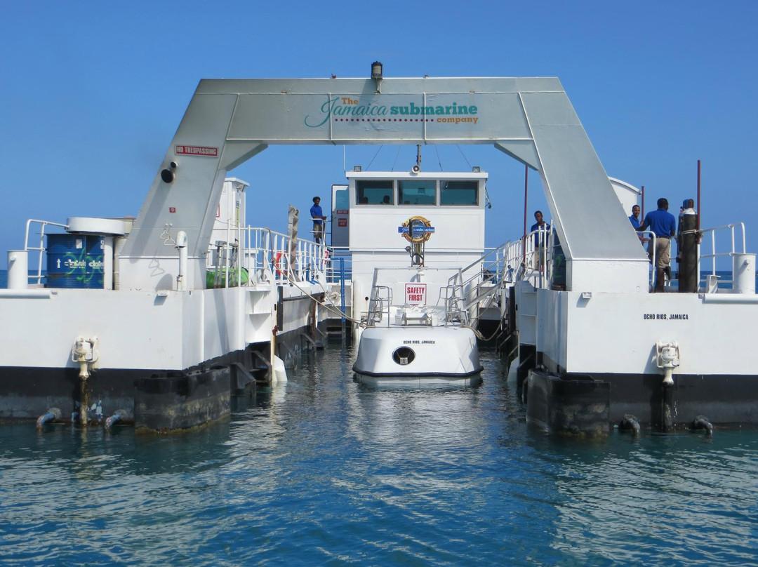 The Jamaica Submarine Company-发现湾必去景点