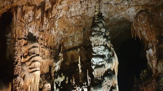 Divača Cave景点图片