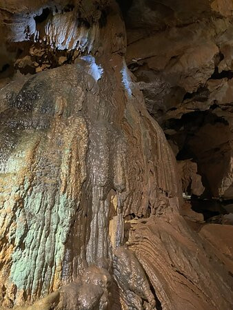 Caverns At Natural Bridge-天然桥必去景点