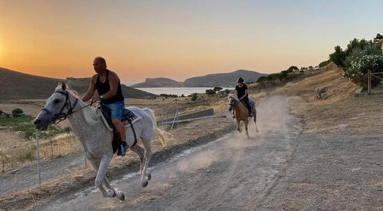 Hefaistos Estate-Paralia Thanous必去景点