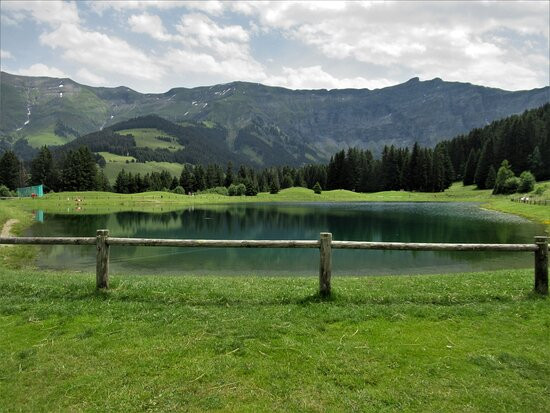 Lac de Javen景点图片