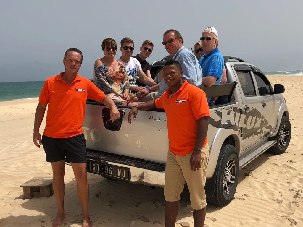 SolaCyberTours-萨尔雷必去景点