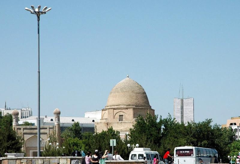 Mausoleum Rukhabad景点图片