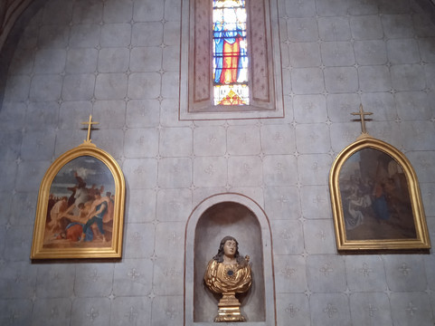 Eglise Saint-Maur de Martel-Martel必去景点