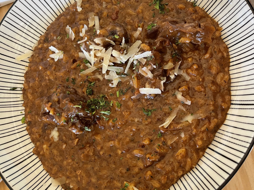 Cambita Garabitos餐馆和美食-La Chivería De Yaguate