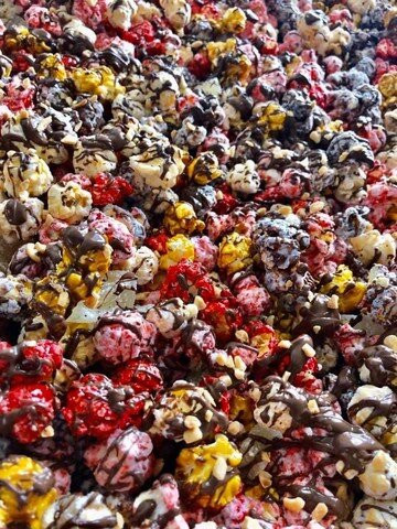 Starved Rock Popcorn & More-尤蒂卡必去景点