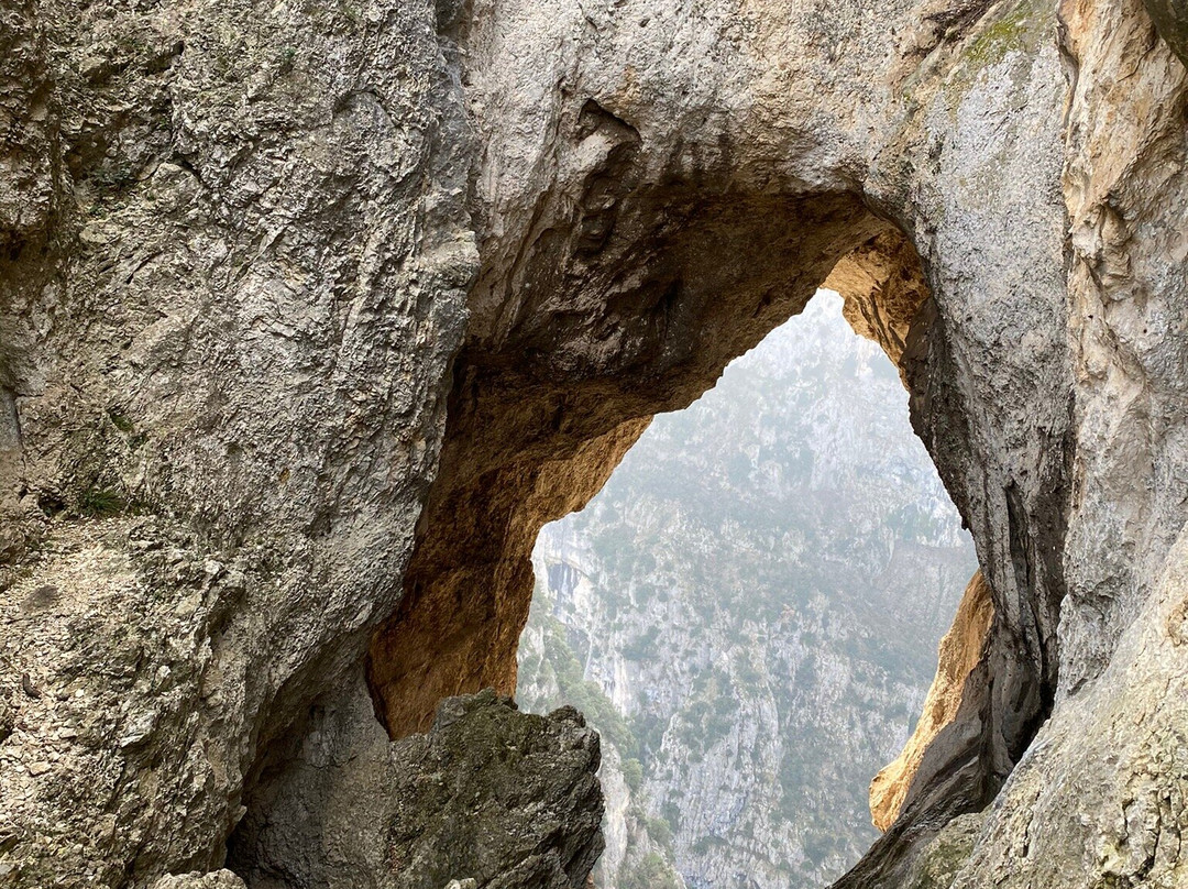 Parco Naturale Regionale della Gola della Rossa e di Frasassi景点图片