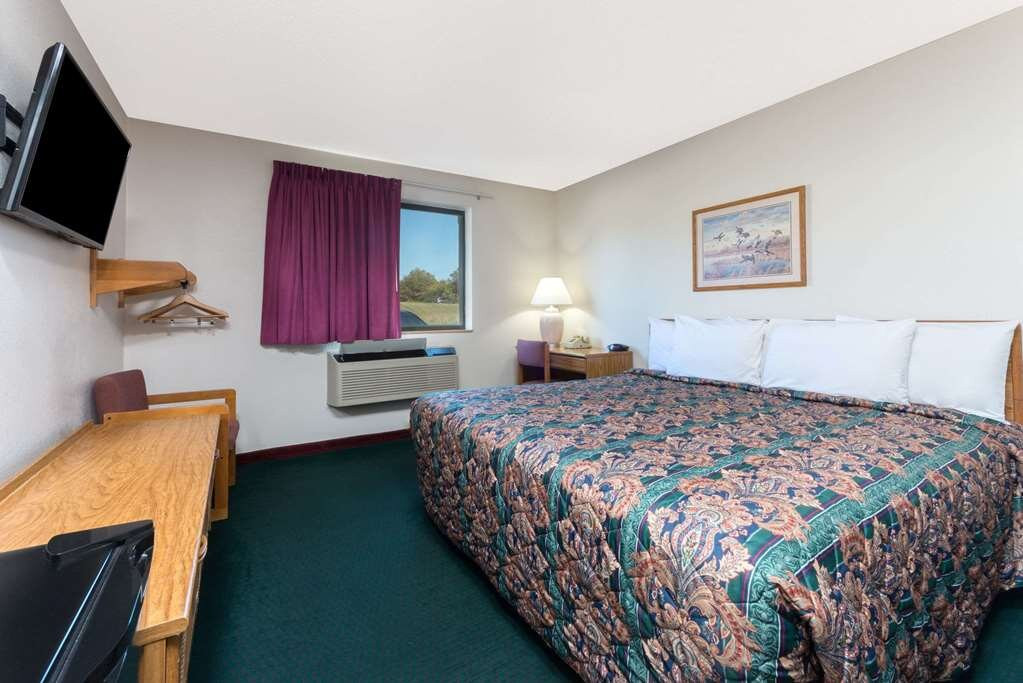 Super 8 by Wyndham Warrenton主图