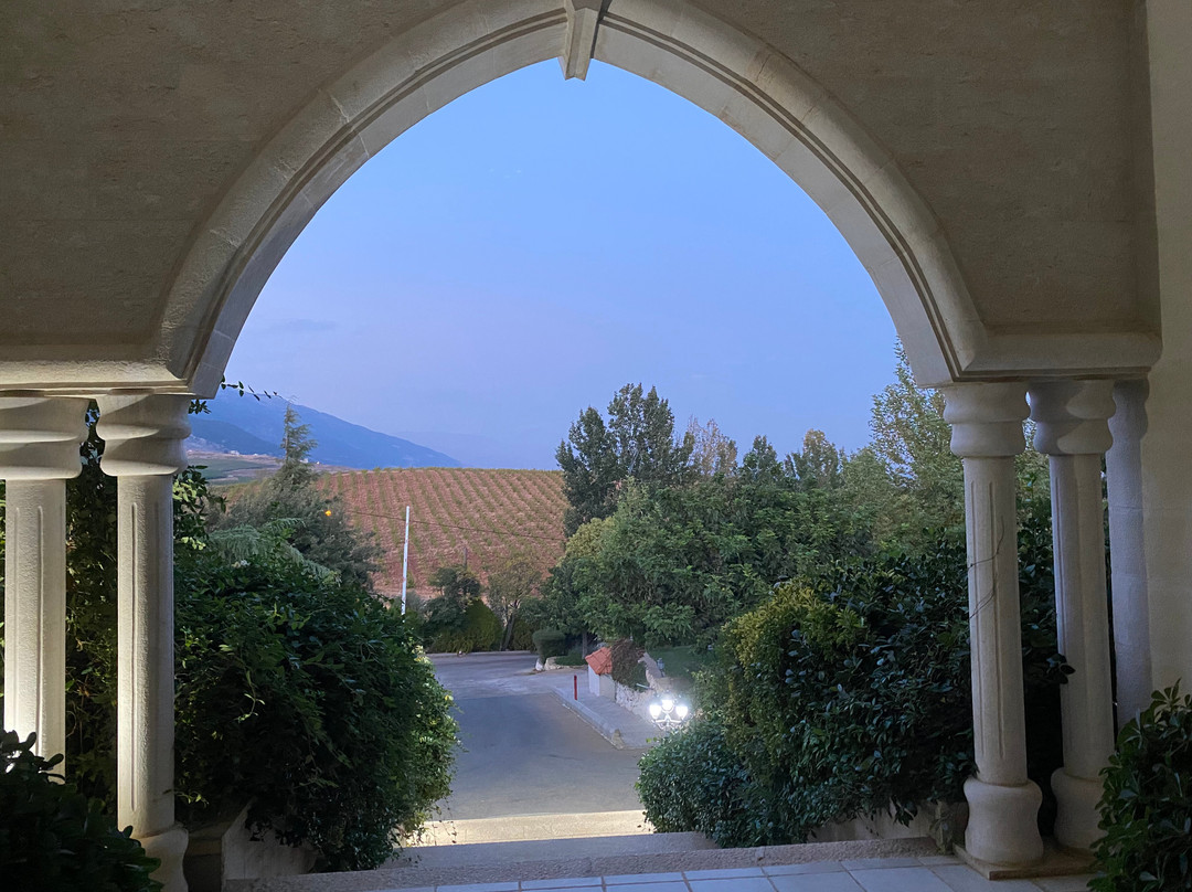 Cave Kouroum-Kafraiya必去景点