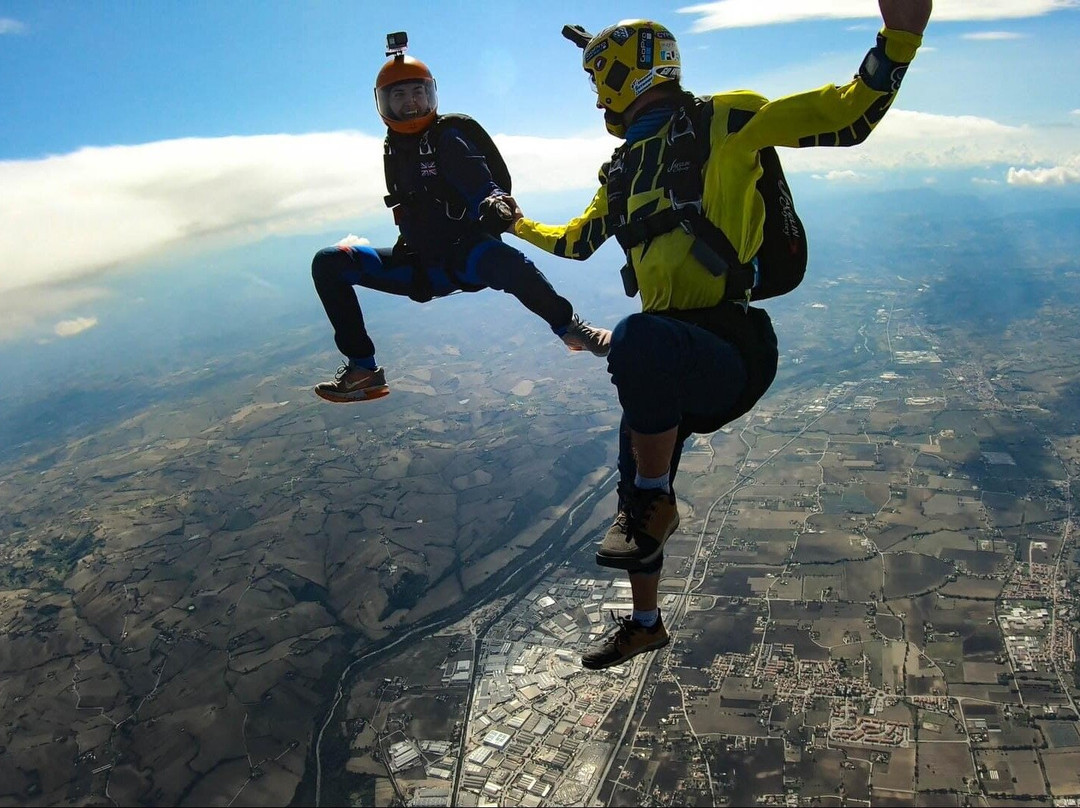 Parabellum Skydiving景点图片