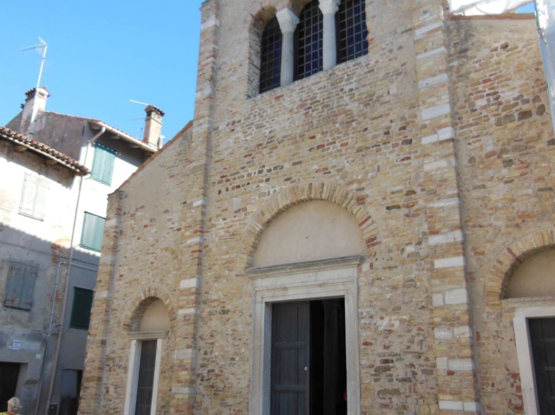 Basilica di Santa Maria delle Grazie-格拉多必去景点