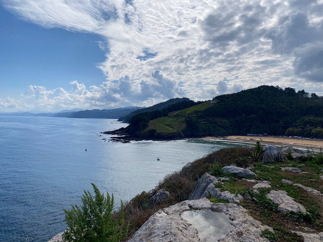 Isla de Garraitz景点图片