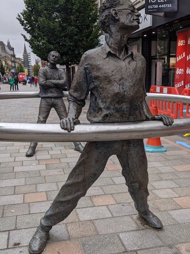 Sculpture of Pensive Man-珀斯必去景点