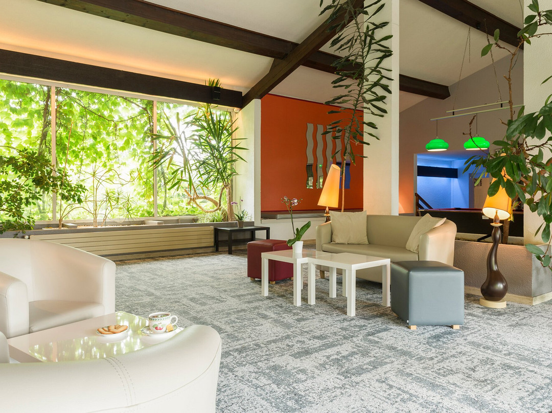 Hotel The Originals Annonay East La Siesta主图