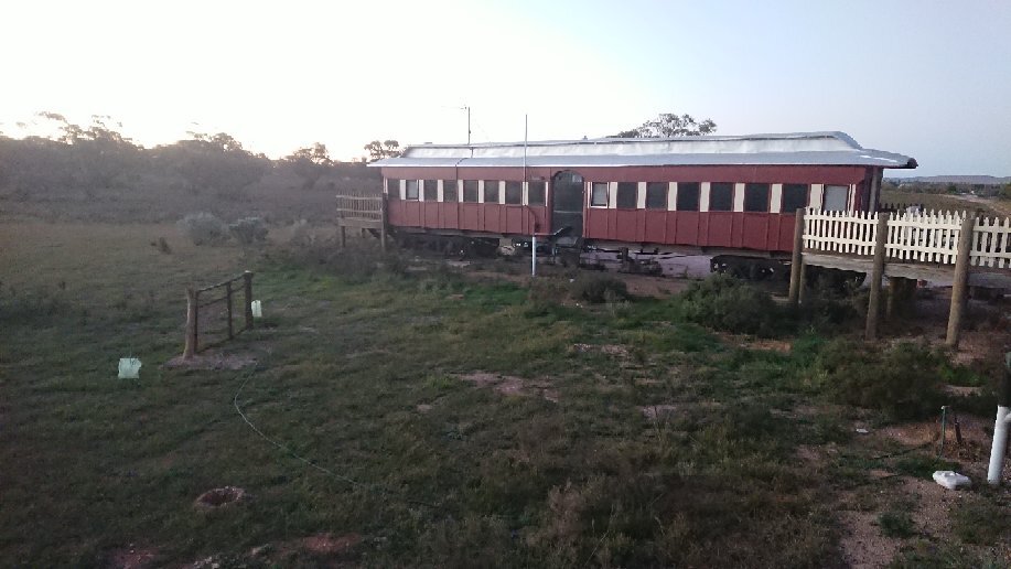 Off The Rails, Carriage B&B-官方