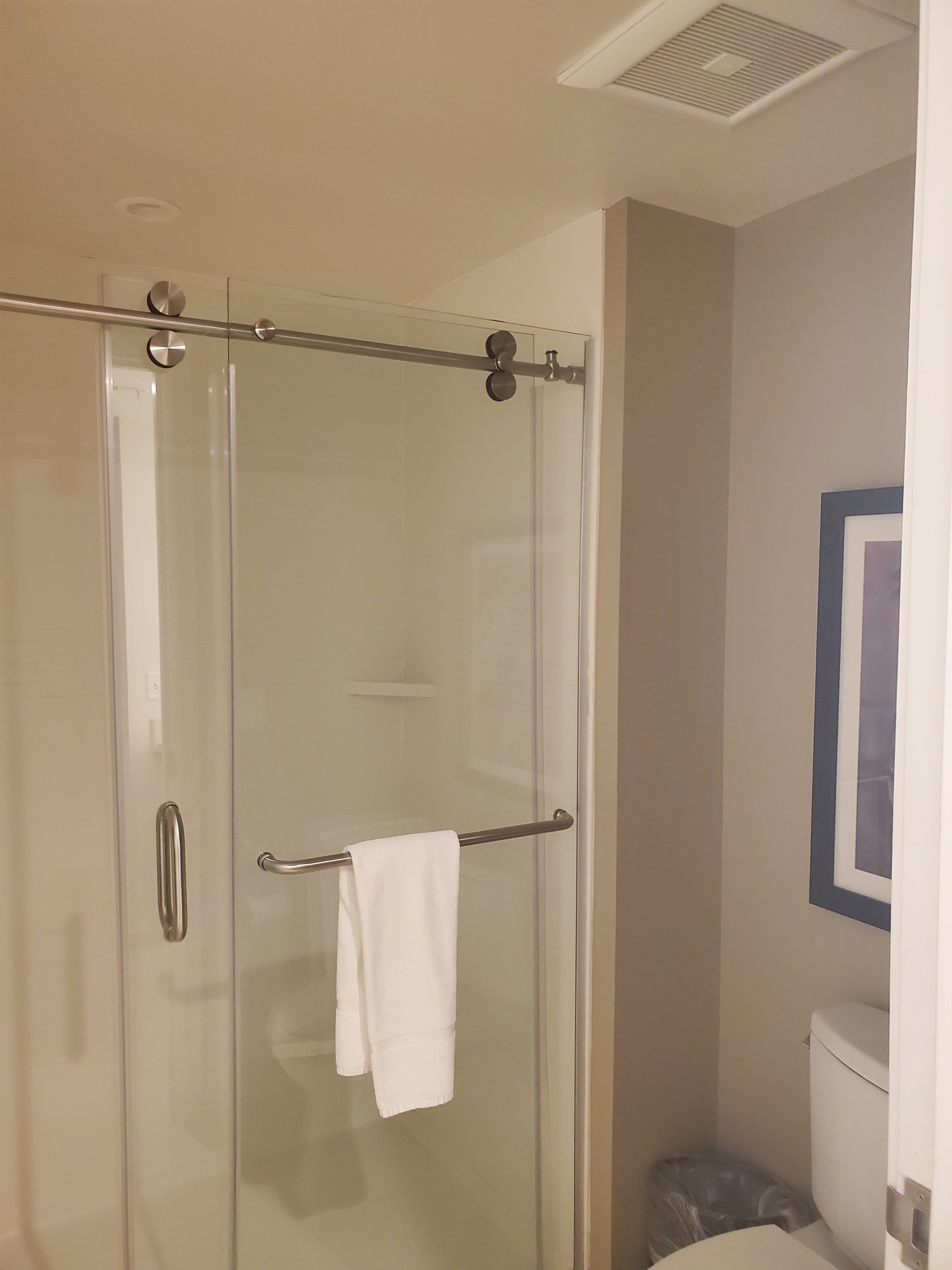 Homewood Suites By Hilton Augusta, Me-浴室