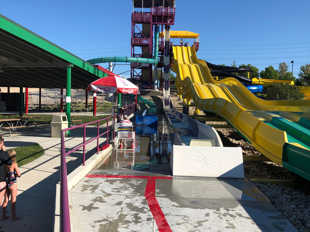 Roaring Springs Waterpark-默里迪恩必去景点