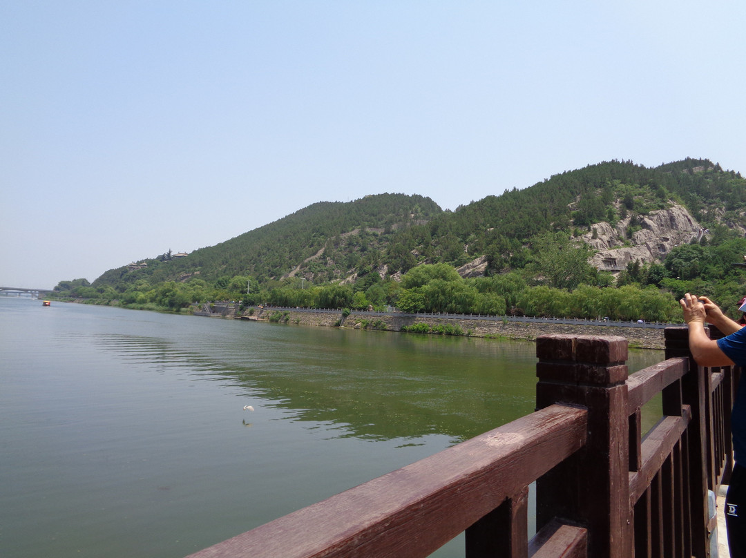龙门桥-洛阳市必去景点