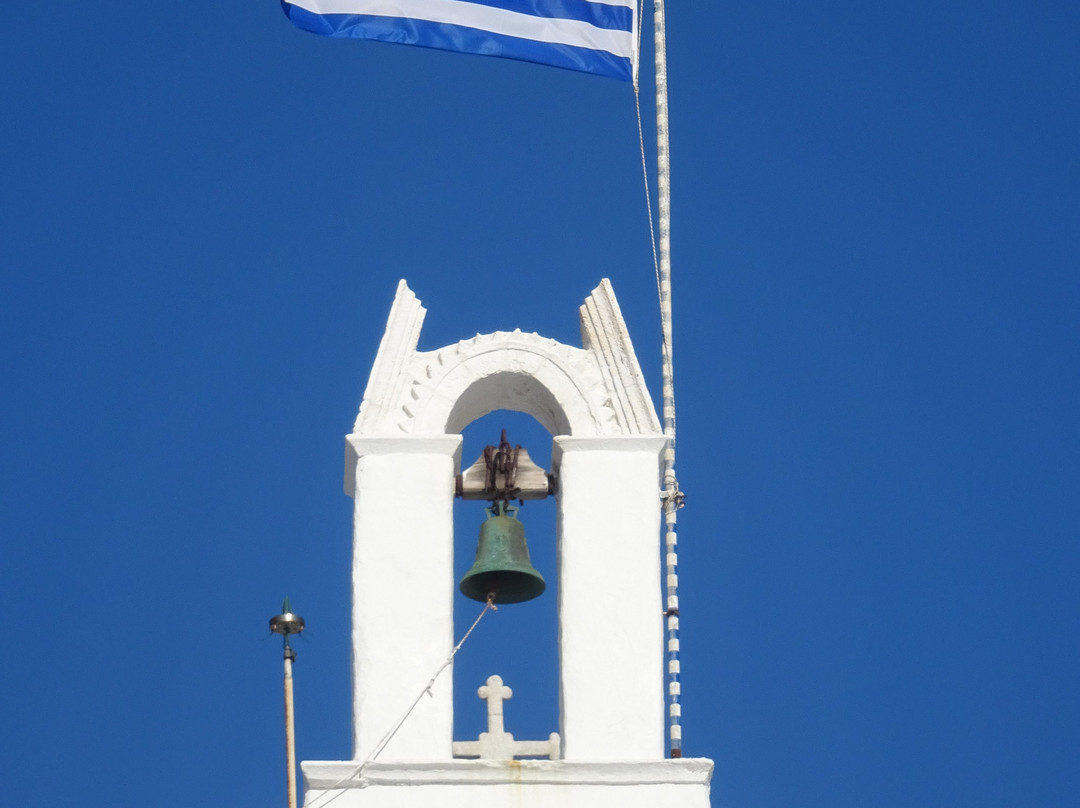 Ιερός Ναός Αγίου Κωνσταντίνου-帕罗奇亚必去景点