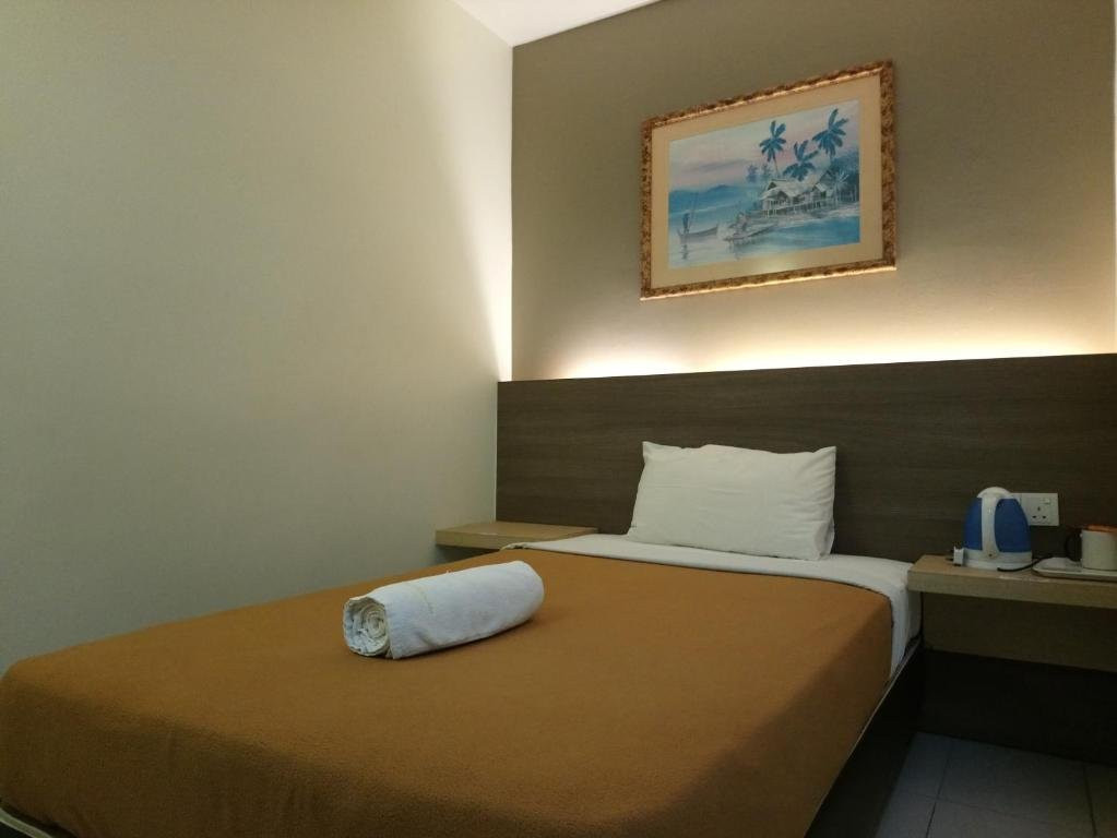 OYO 437 Hotel Suria Malaqa主图