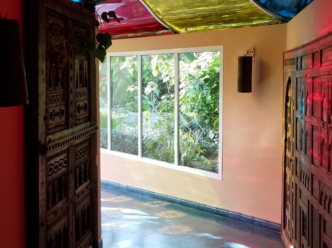 拉威拉蔓特林酒店主图