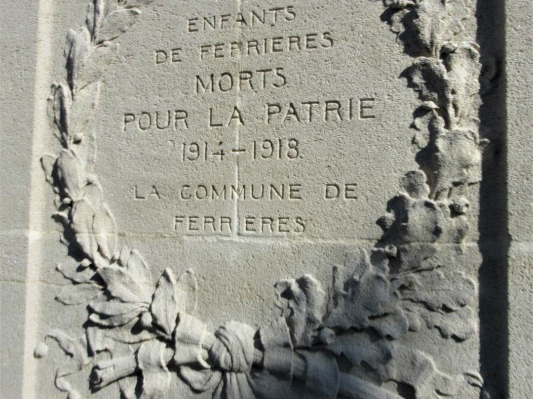 Monument communal景点图片