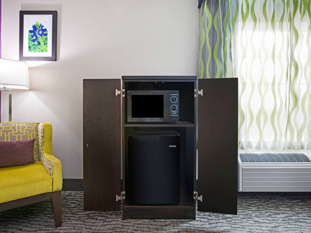 La Quinta Inn & Suites by Wyndham Pearland - Houston South主图