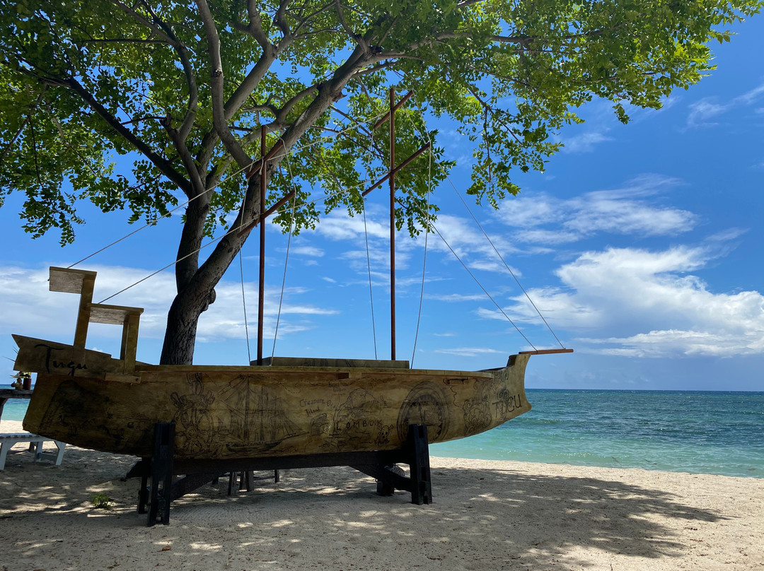 龙目岛图古酒店主图