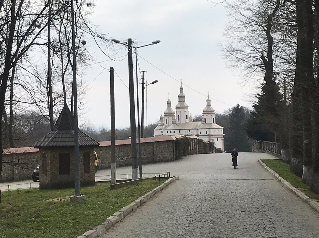 Holy Virgin Nativity Church at Gorecha-Chernivtsi必去景点