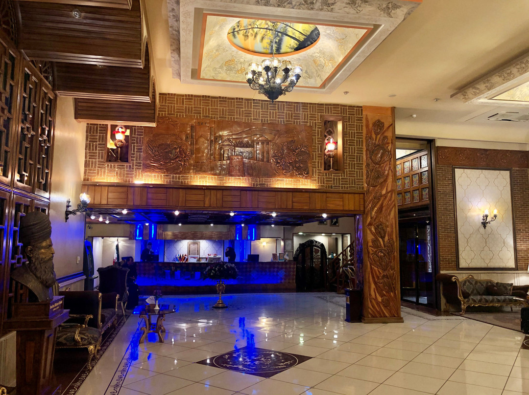 Karimkhan Hotel主图