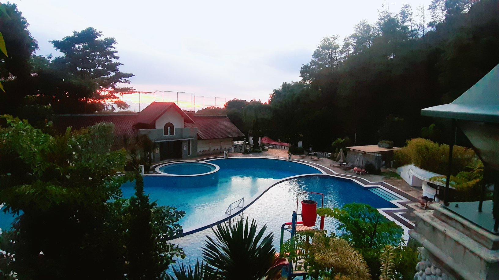 Pines Garden Hotel-官方