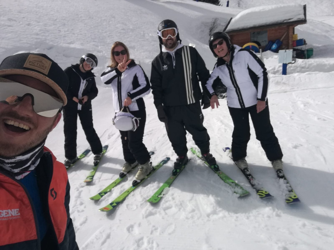 Oxygene Ski & Snowboard School Courchevel景点图片