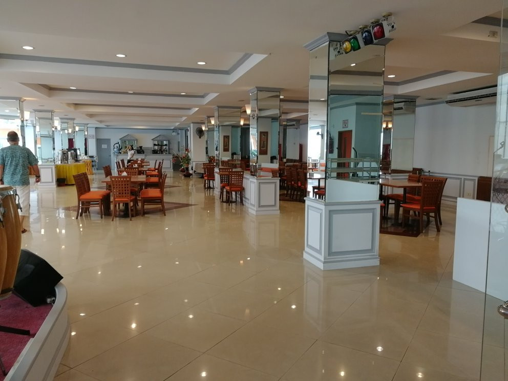 B2 Nakhon Si Thammarat Premier主图