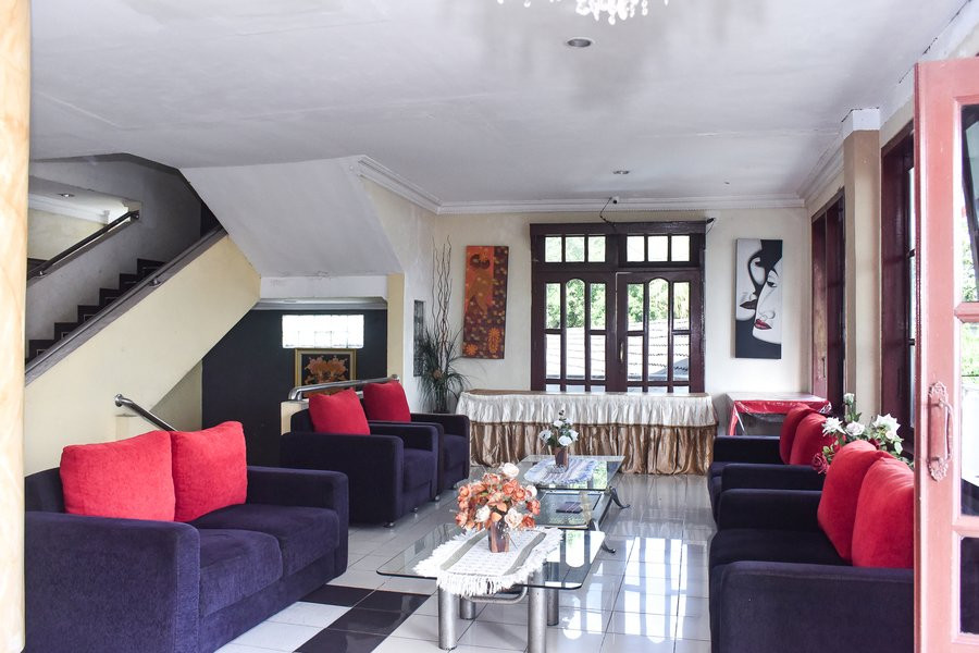 RedDoorz Plus @ Tirta Kencana Hotel主图