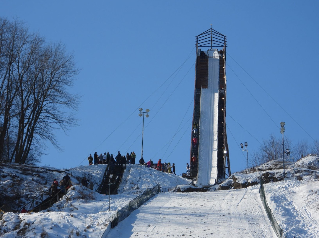 Snowflake Ski Club景点图片