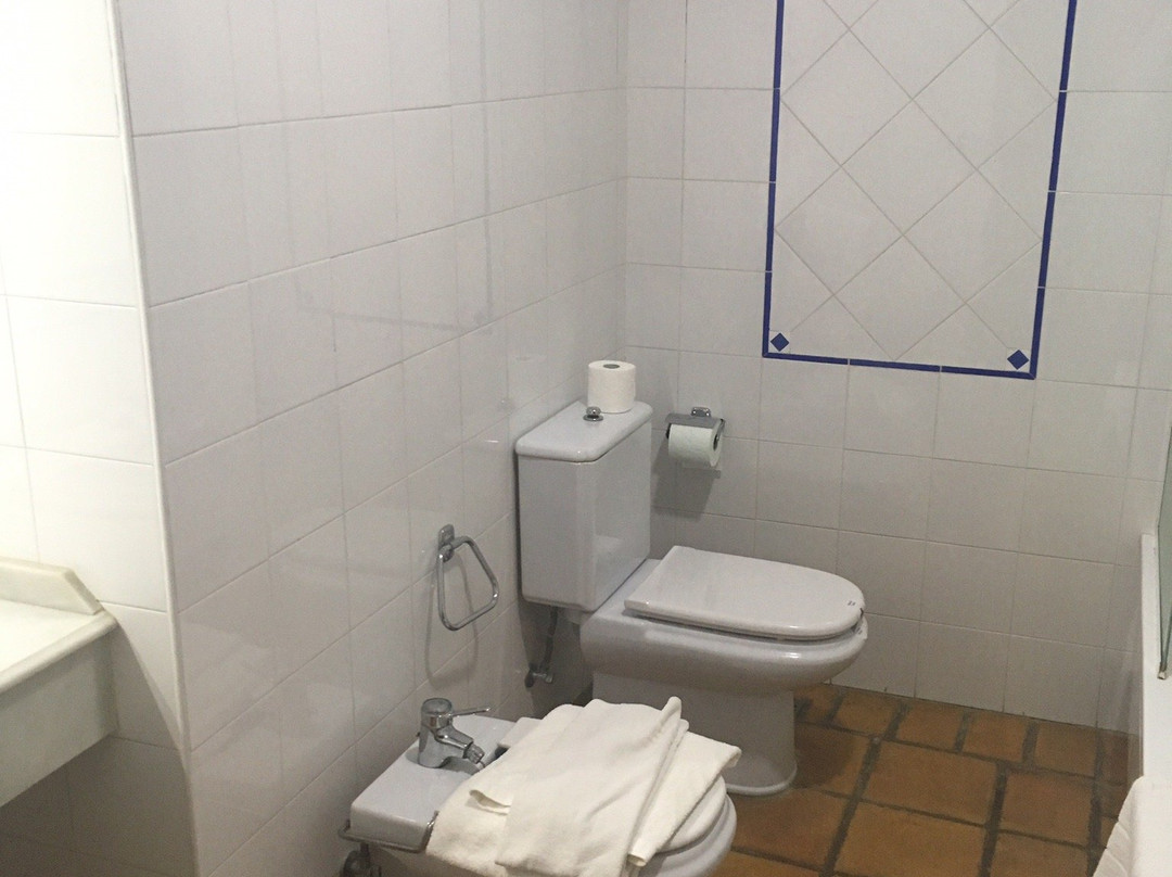 岗萨罗酒店主图