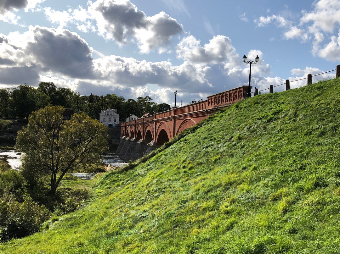 Brick Bridge across the Venta-库尔迪加必去景点