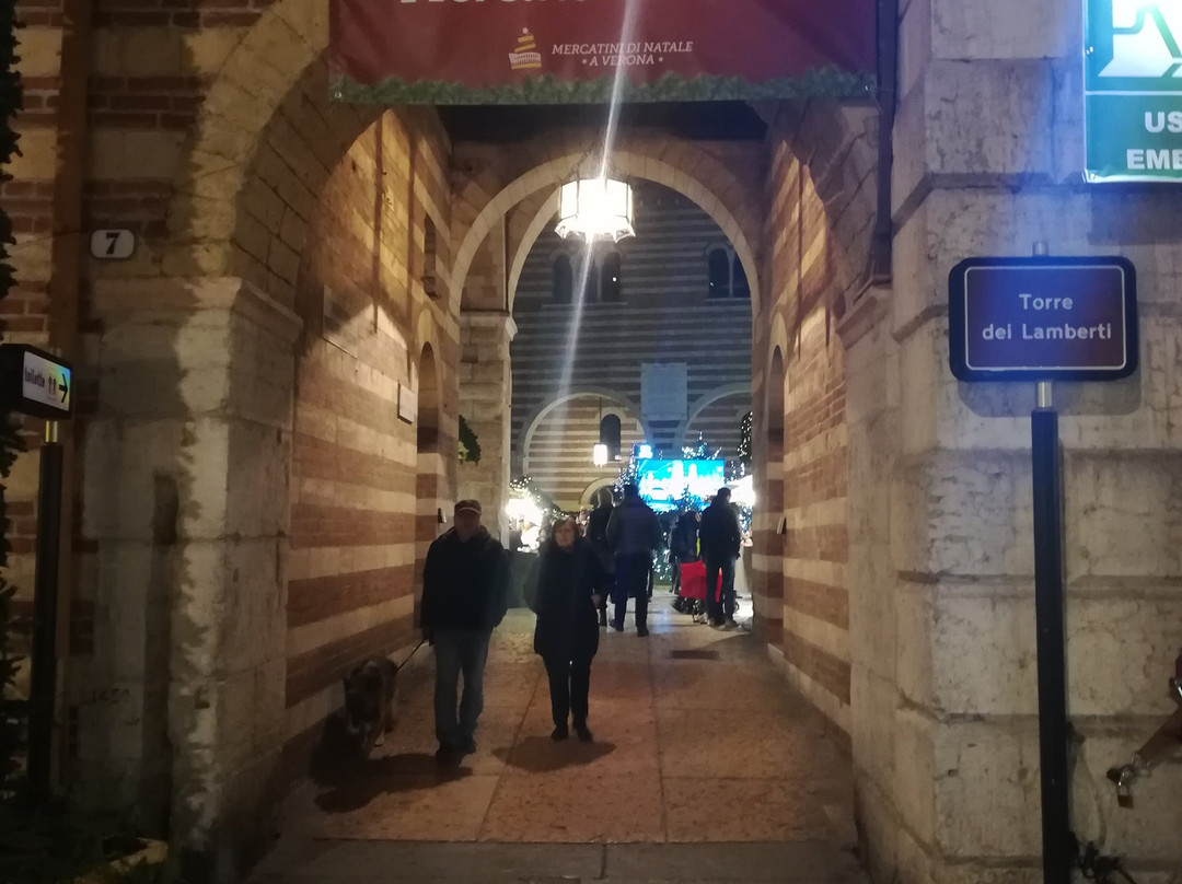 Cortile Mercato Vecchio e Scala della Ragione景点图片