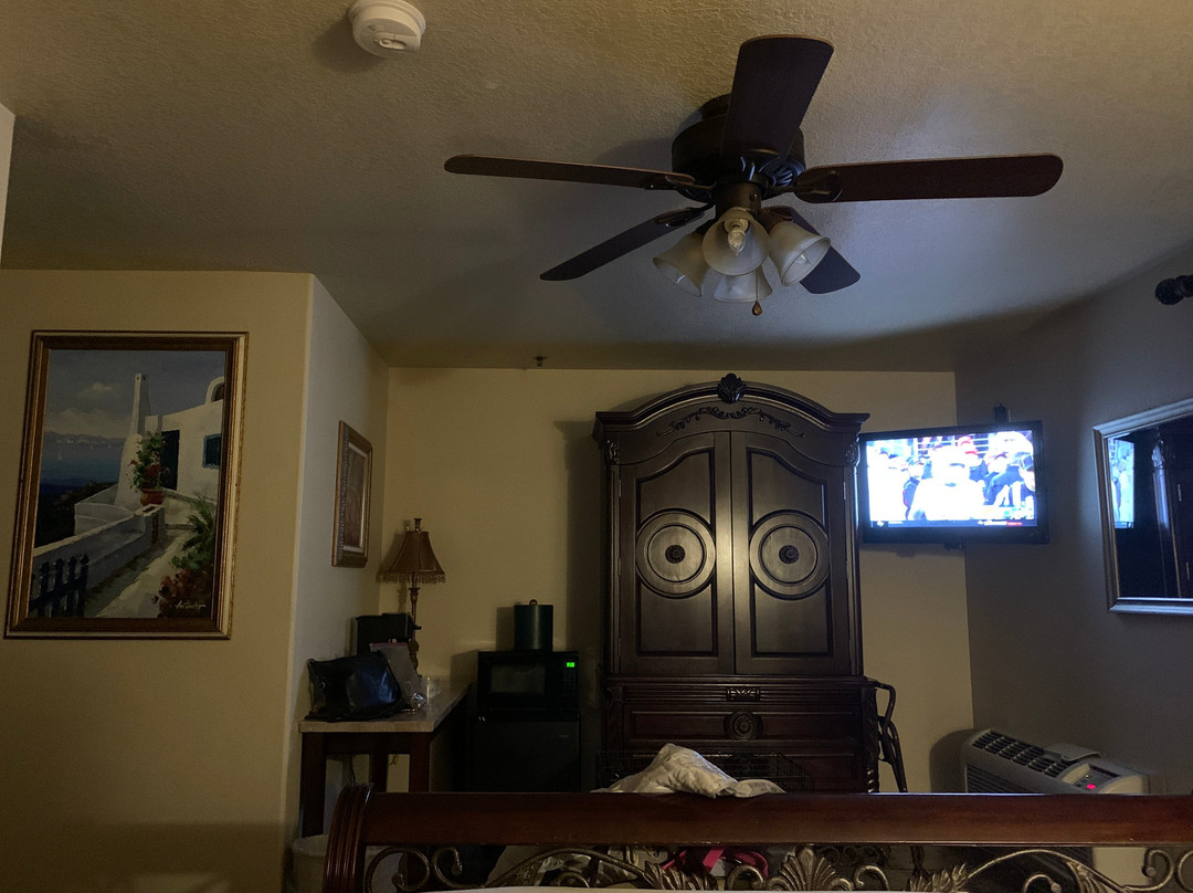 Silverton Inn and Suites主图